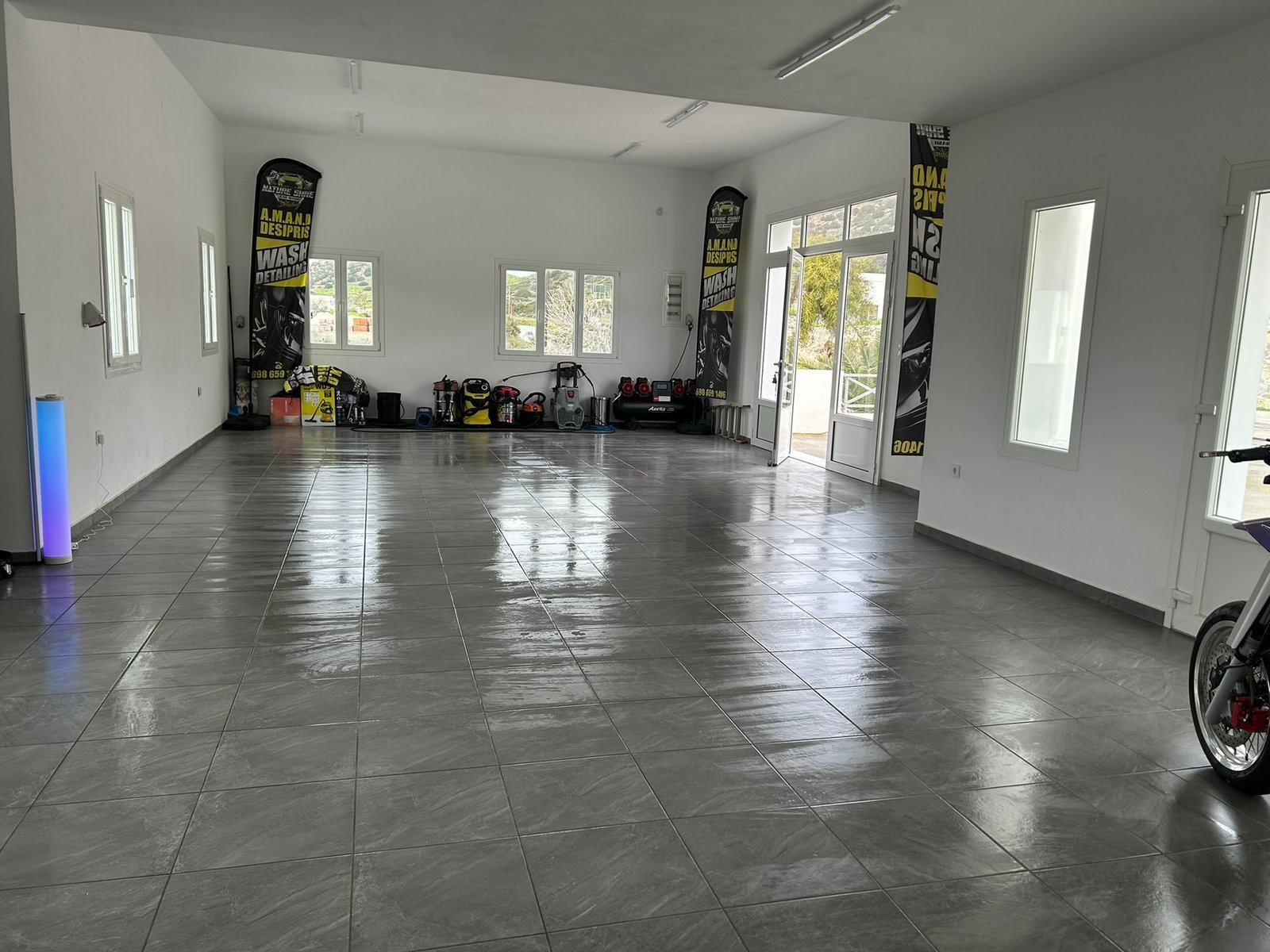 Amand Interior Studio